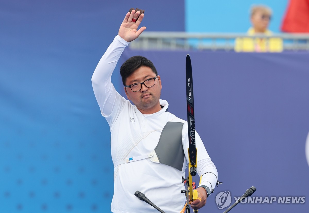 梦剧场首秀＋零封，曼联官方发文祝贺巴因迪尔：做得太棒了
