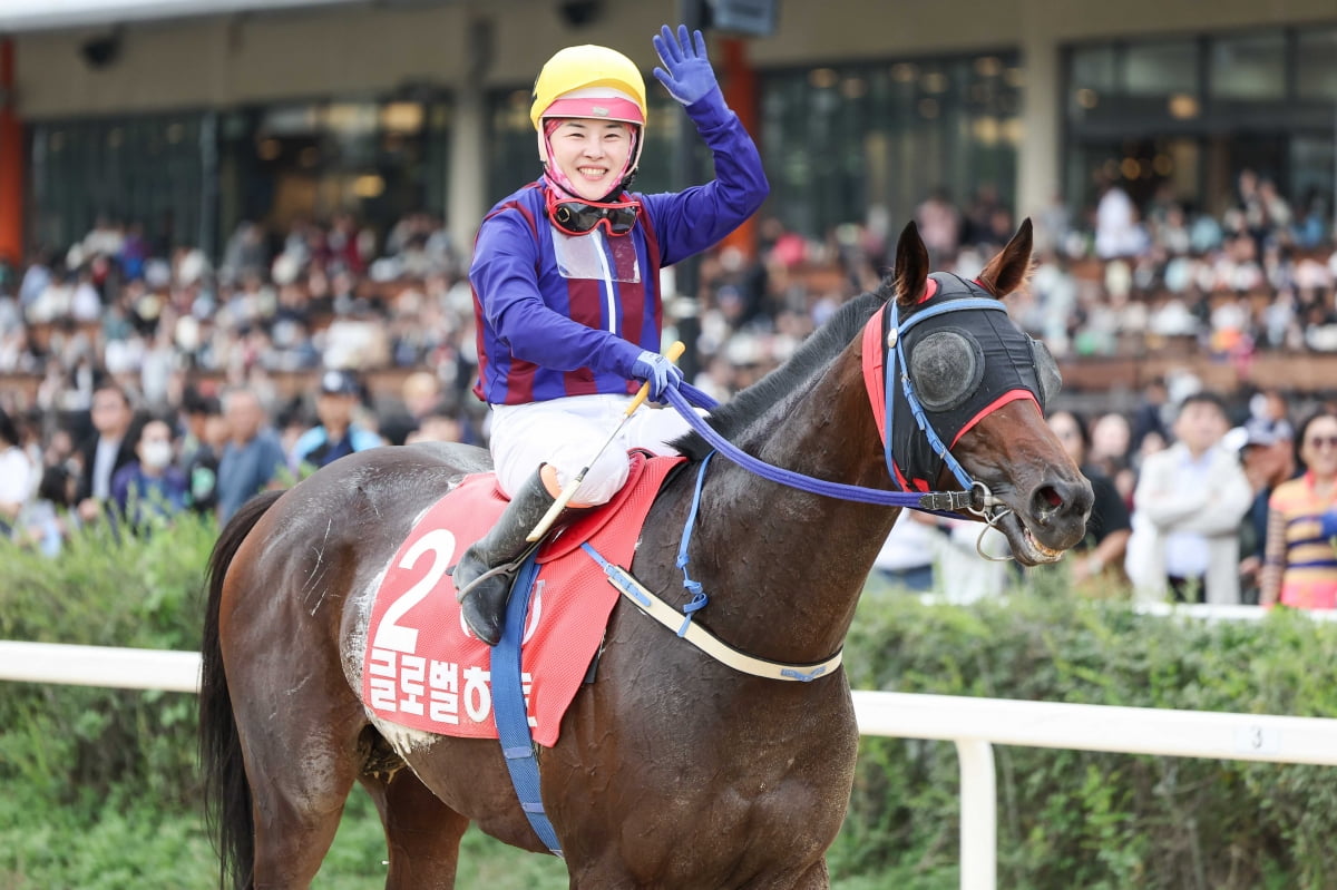 巴西国家队11月世预赛号码：拉菲尼亚10号，维尼修斯7号