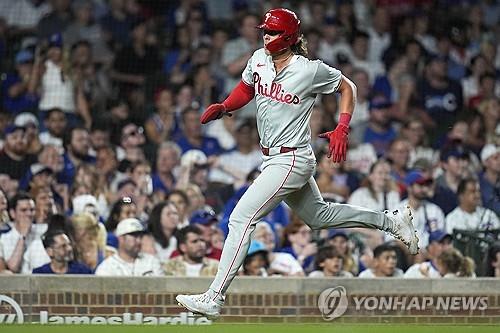 ⚽英超半场：巴恩斯推射建功 罗梅罗进球被吹 纽卡斯尔联1-0热刺