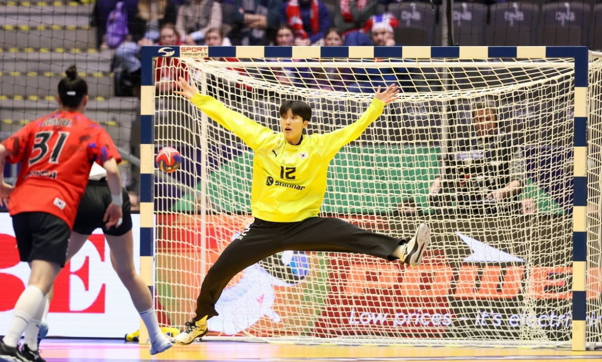 ⚽日职联战报：为田大贵一锤定音 塞阿拉倒地未获点 大阪樱花作客1-0力克浦和红钻